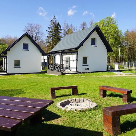Dom Wypoczynkowy Lesny Zakatek Nad Jeziorem Gościno Exterior foto