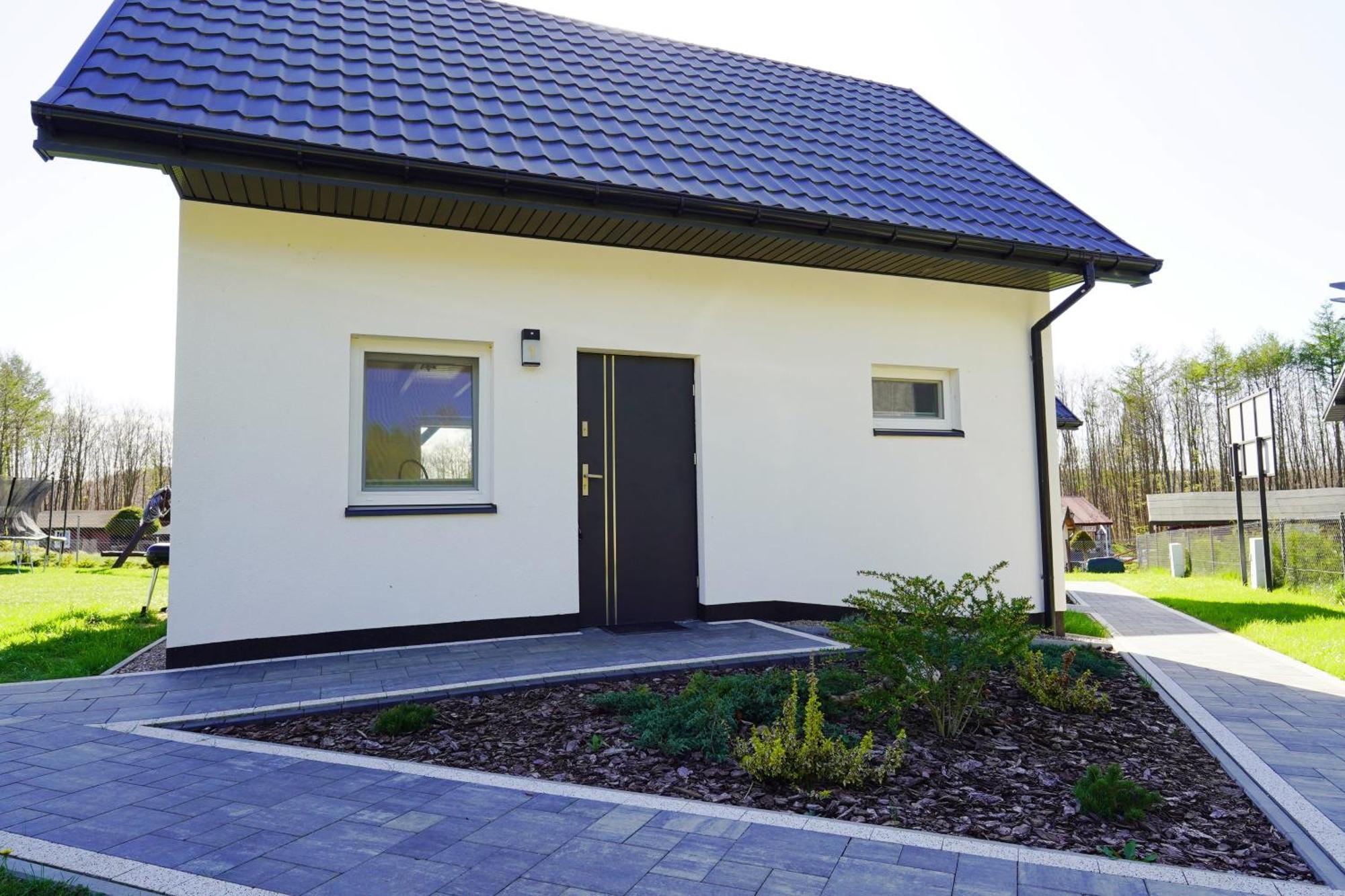 Dom Wypoczynkowy Lesny Zakatek Nad Jeziorem Gościno Exterior foto